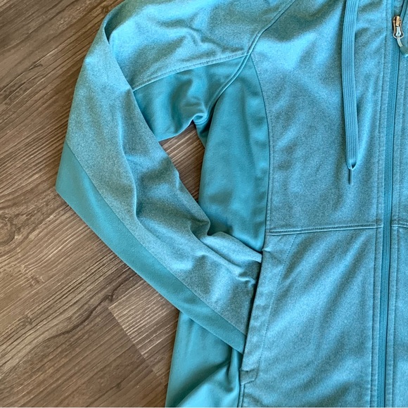 North Face Hooded Zip Up Sweatshirt - Picture 5 of 7